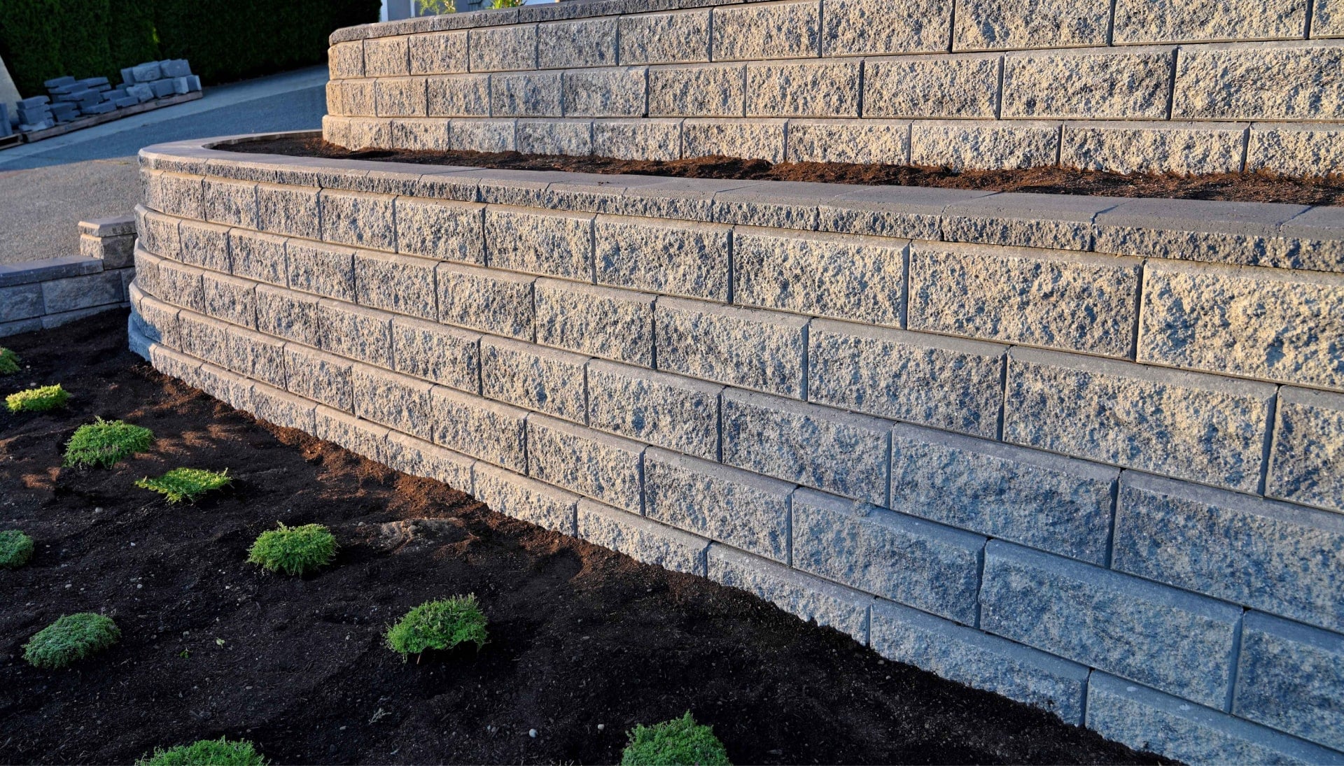 Little Rock, Arkansas area! Concrete Retaining Walls Strengthen Landscapes and Prevent Erosion